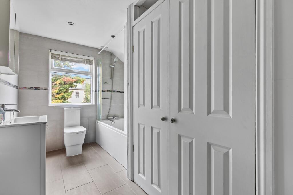 Additional property image - Oval Road, Croydon, CR0