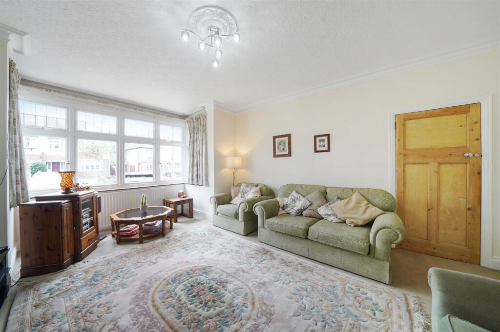 Additional property image - Carlyle Road, Croydon