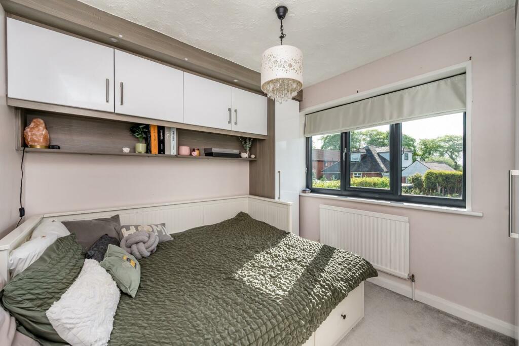 4 bedroom detached house for sale in Shillingstone Close, Bolton, BL2