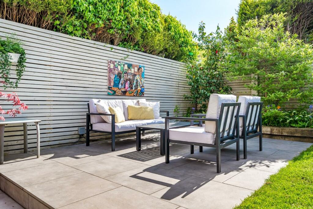 4 bedroom detached house for sale in Shillingstone Close, Bolton, BL2