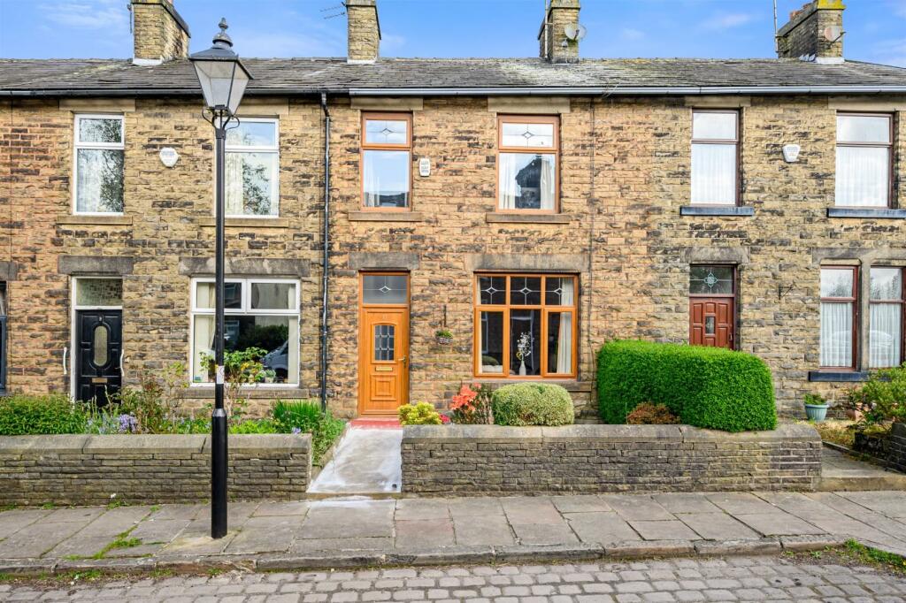 3 bedroom cottage for sale in Tower Street, Chapeltown, Bolton, BL7