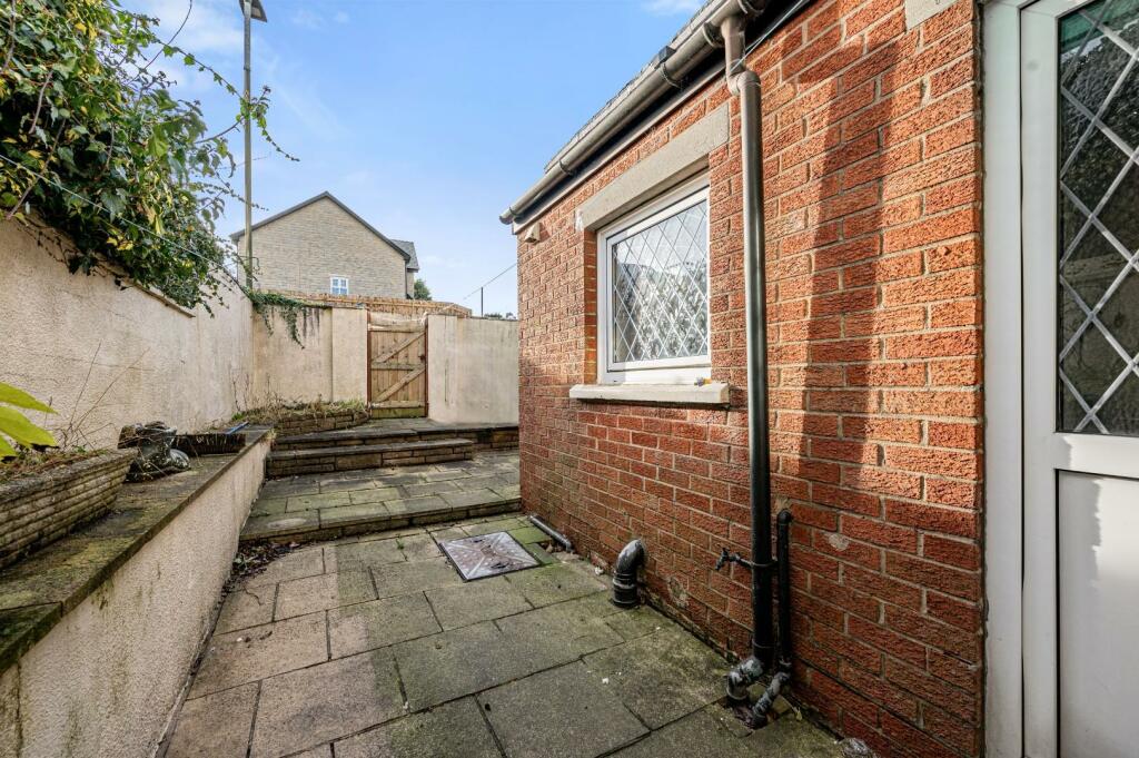 Additional property image - Hargreaves Street, Hoddlesden, Darwen