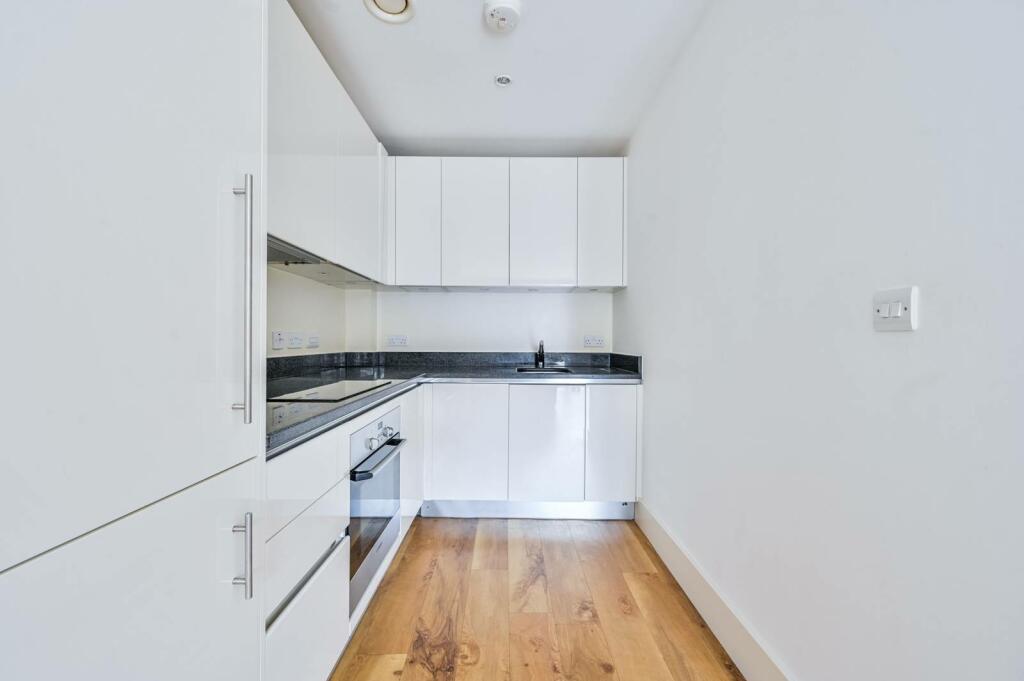 1 bedroom flat for rent in No 1 Street, Woolwich, London, SE18