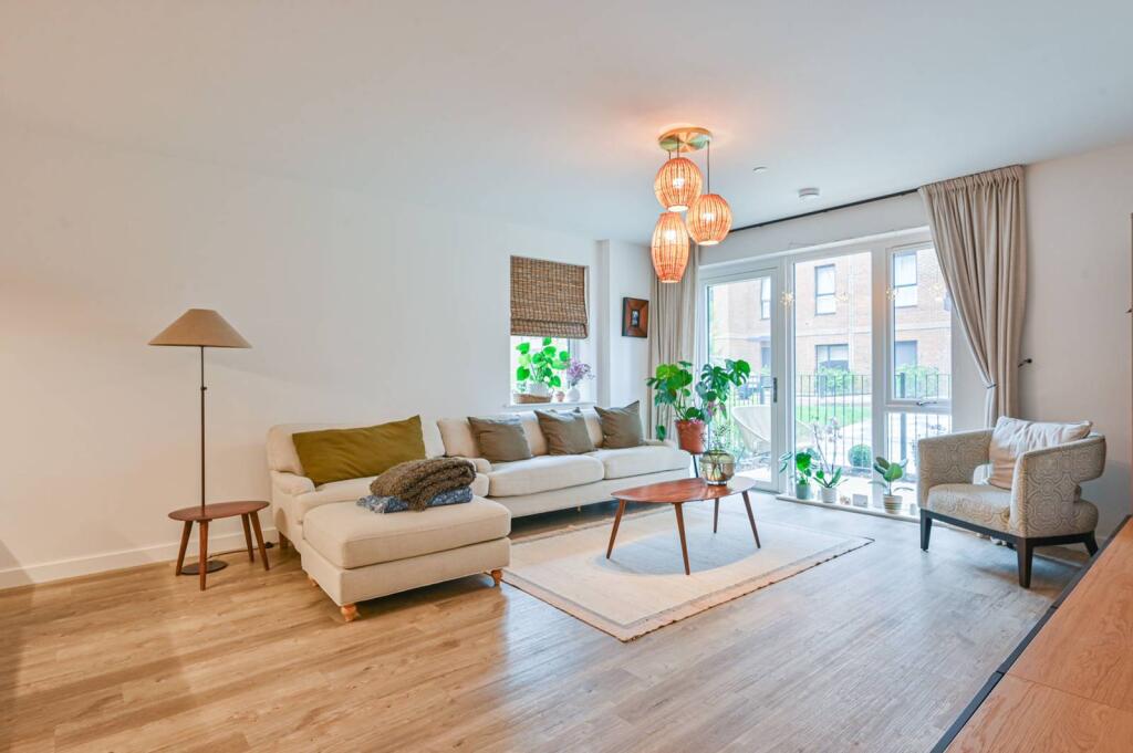 Main image of property: Vousden Grove, Woolwich, SE28