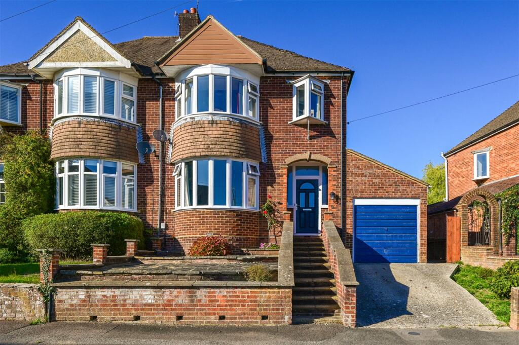 Main image of property: Evelyn Avenue, Aldershot, Hampshire, GU11