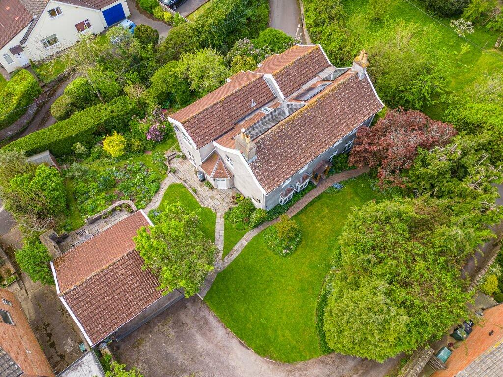 6 bedroom detached house for sale in The Breaches, EastoninGordano