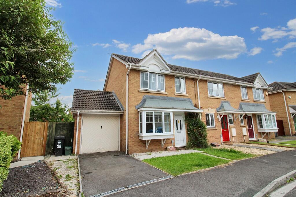 3 bedroom semidetached house for sale in Lambourne Way, Portishead
