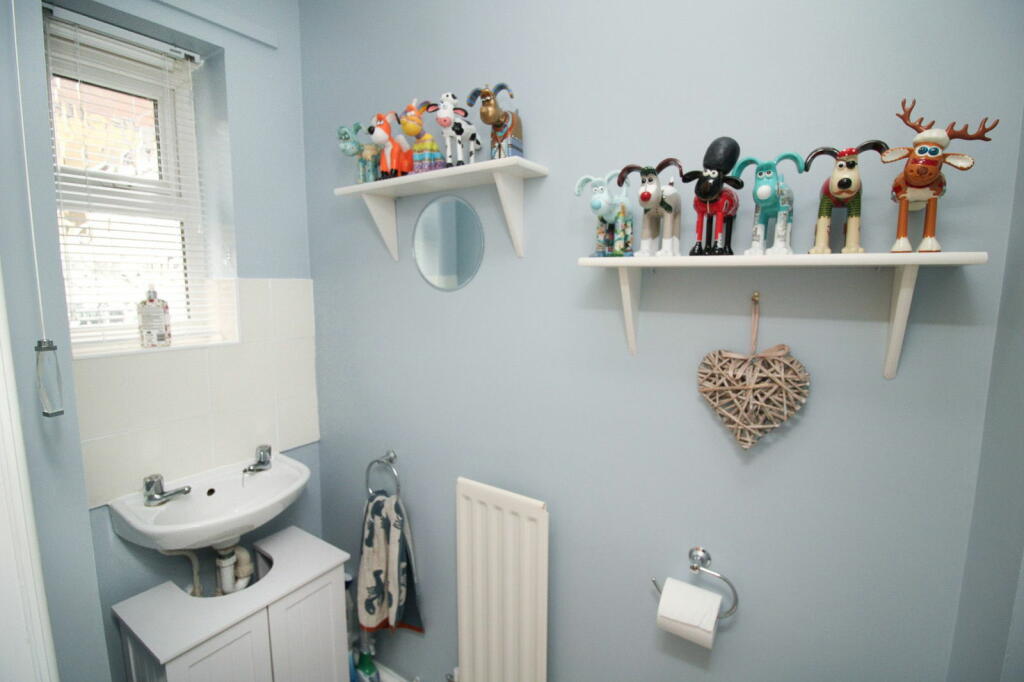 Additional property image - Eastcliff, Portishead, BS20 7AD