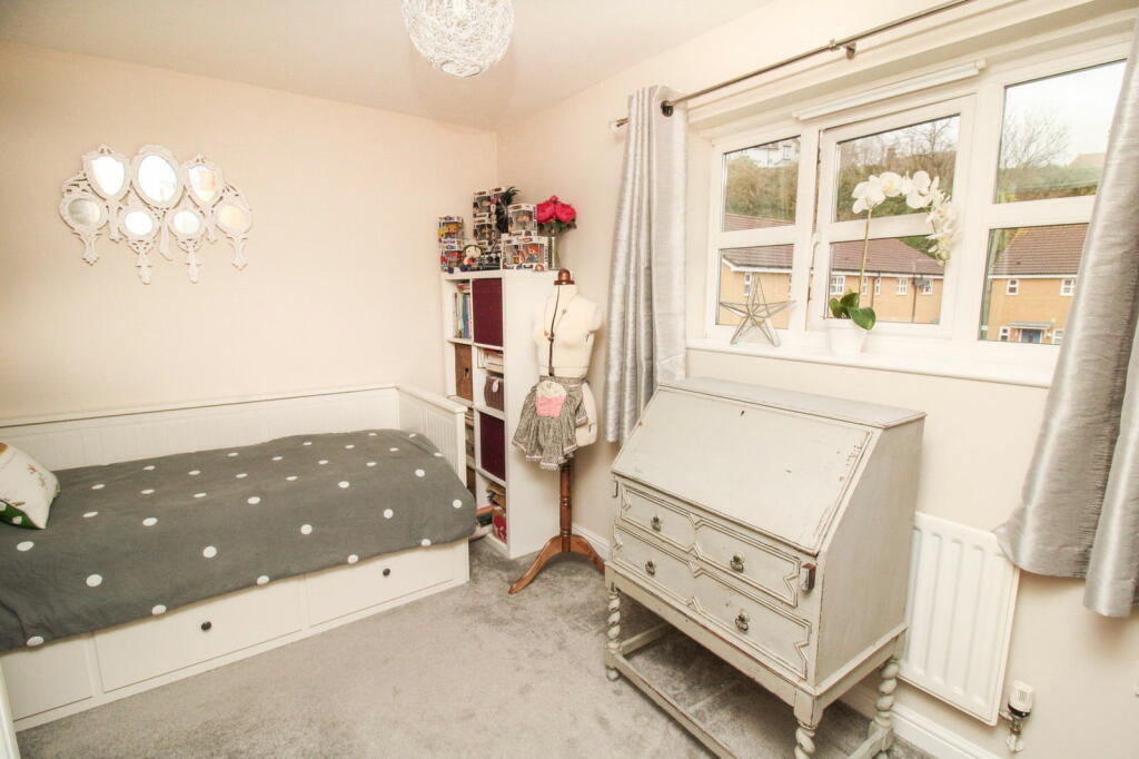 Additional property image - Eastcliff, Portishead, BS20 7AD