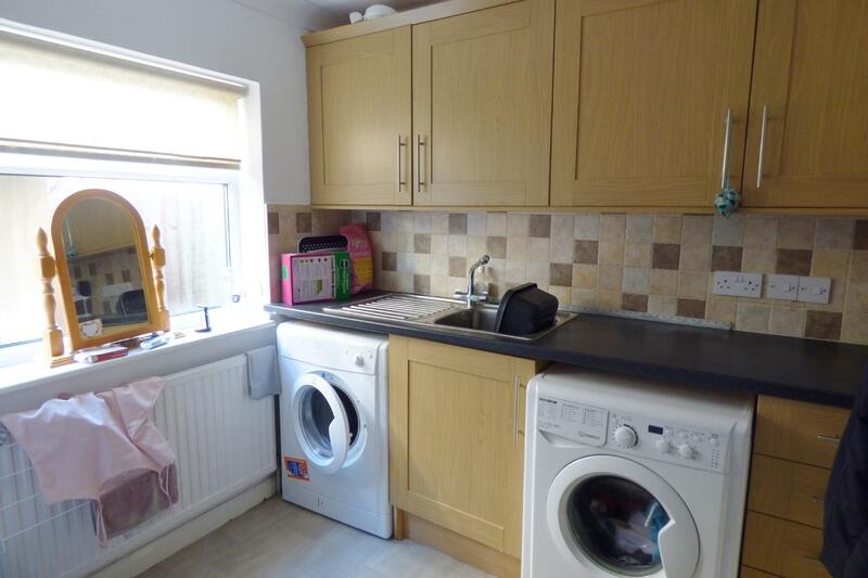 3 bedroom detached house for sale in Laxton Gardens, Pinchbeck, Spalding, PE11