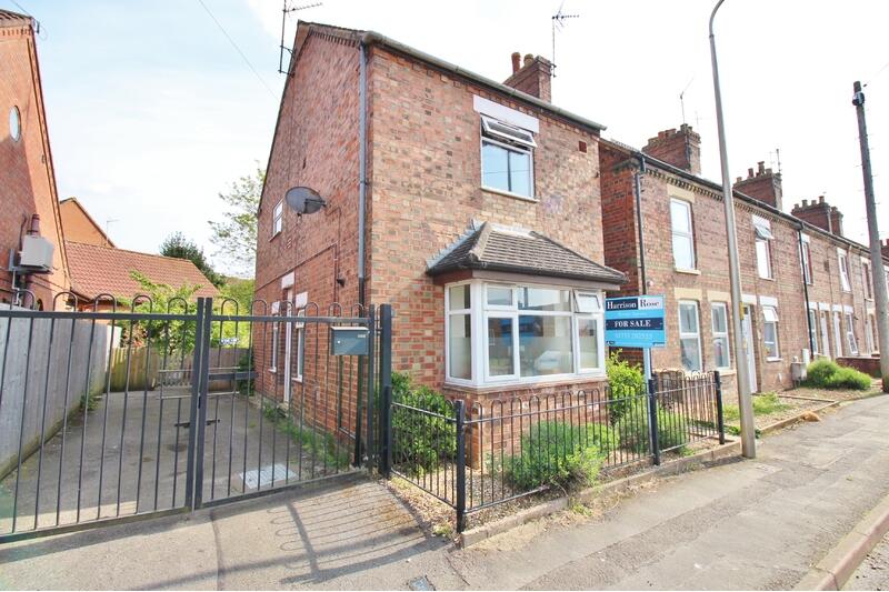 3 bedroom detached house for sale in St Johns Road, Spalding ...