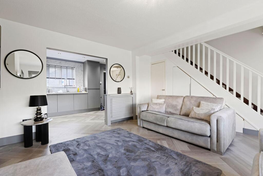 Main image of property: Jubilee Terrace, Johnstone, PA5