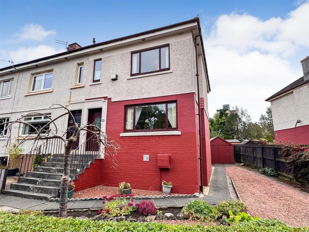2 bedroom end of terrace house