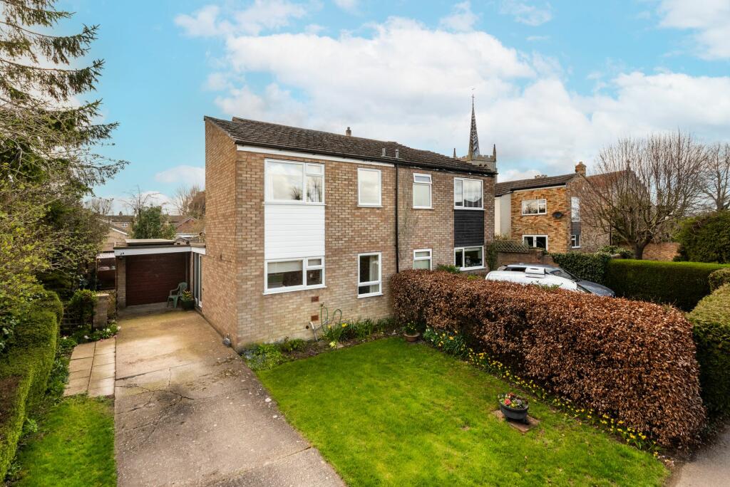 3 bedroom semidetached house for sale in Trap Road, Guilden Morden, SG8