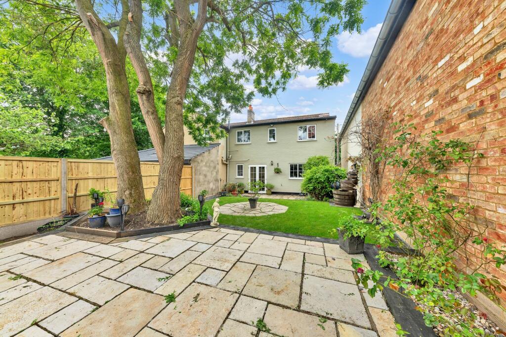 4 bedroom semidetached house for sale in North End, Bassingbourn, SG8
