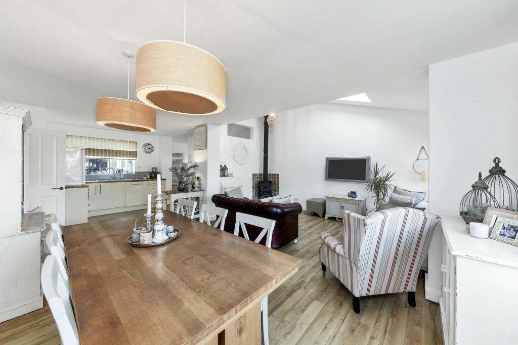 Additional property image - Bendyshe Way, Barrington, CB22