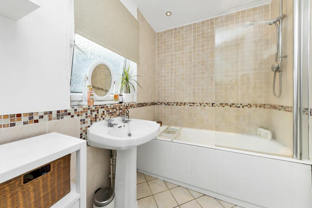 Additional property image - Bendyshe Way, Barrington, CB22