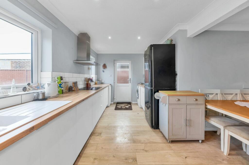 Additional property image - Bendyshe Way, Barrington, CB22