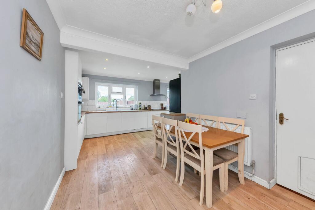 Additional property image - Bendyshe Way, Barrington, CB22