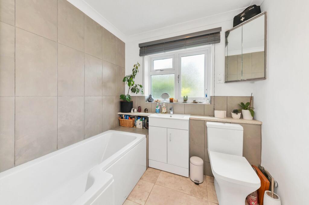 Additional property image - Bendyshe Way, Barrington, CB22