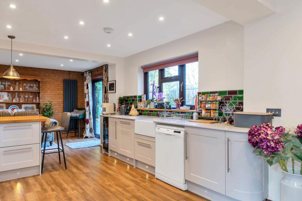 Additional property image - Joscelynes, Stapleford, CB22