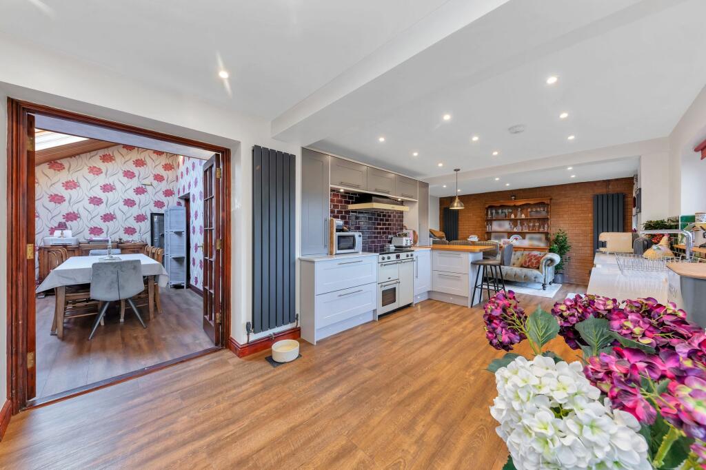 Additional property image - Joscelynes, Stapleford, CB22