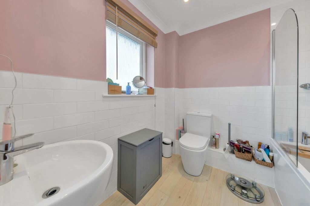 Additional property image - Joscelynes, Stapleford, CB22