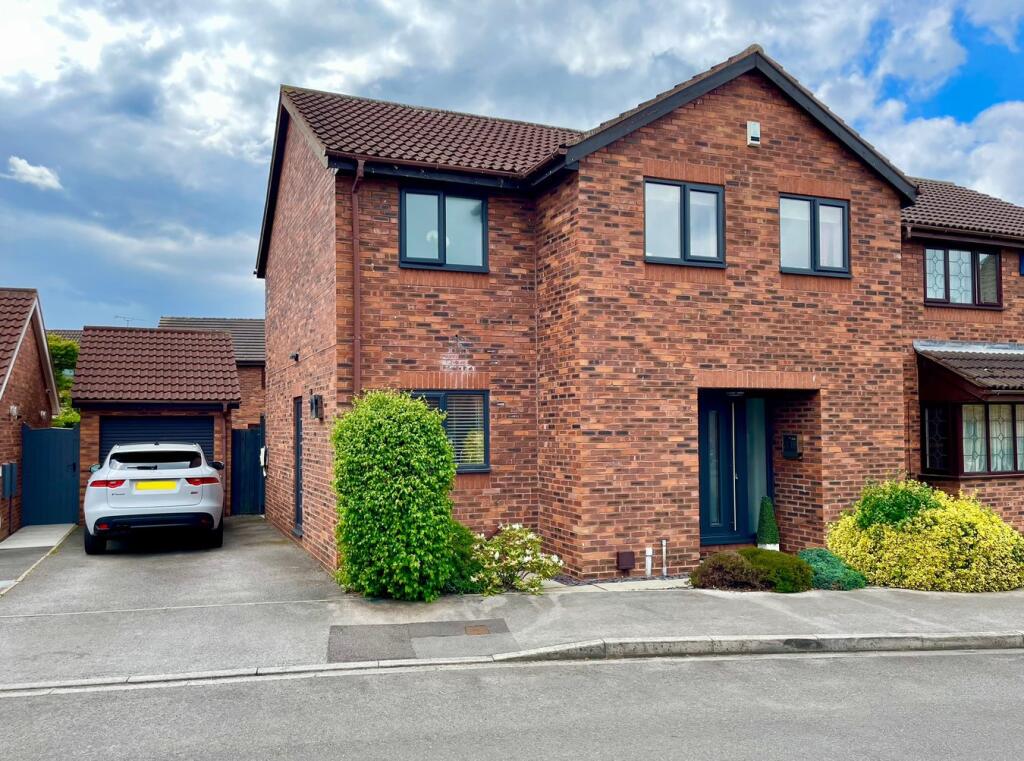 Main image of property: Farnborough Drive, Doncaster, DN4