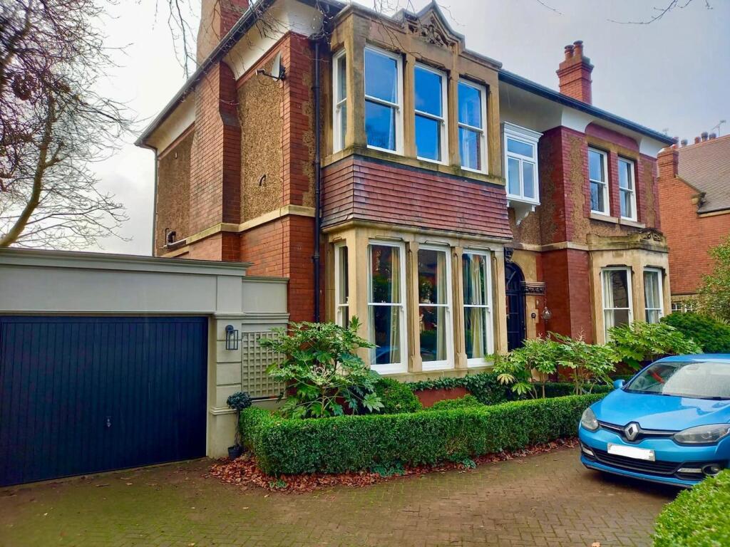 Main image of property: Avenue Road, Doncaster, DN2