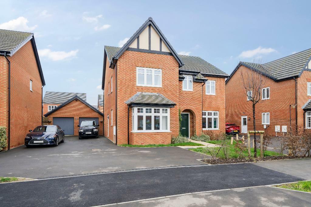 5 bedroom detached house for sale in Box Road, Cam, Dursley, GL11 5DJ, GL11