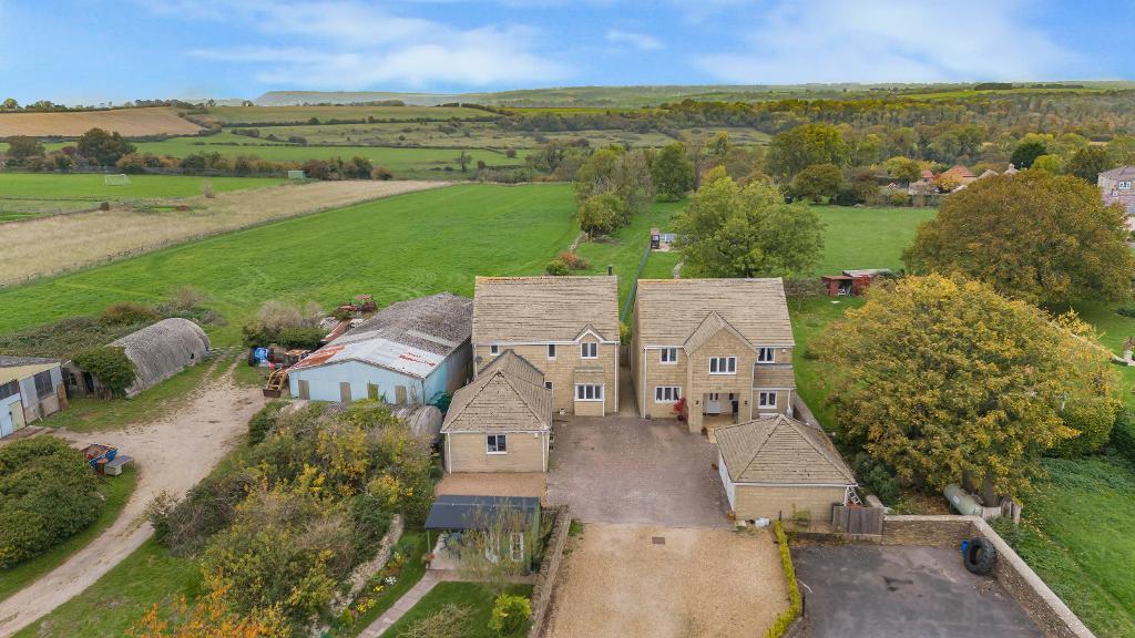 Main image of property: Fox Close, Hawkesbury Upton, South Gloucestershire, GL9 1EQ