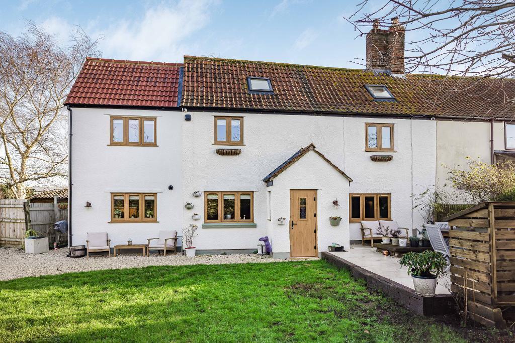 Main image of property: Swanley Lane, Alkington, Berkeley, GL13 9JH