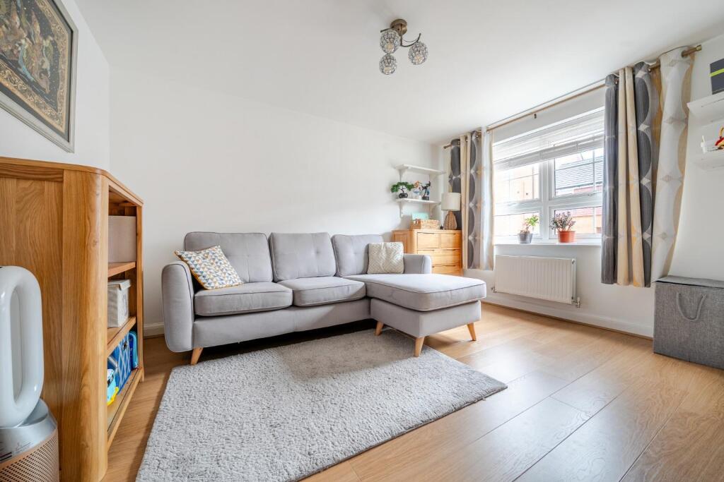 Main image of property: Brent Lane, Havant, Bedhampton