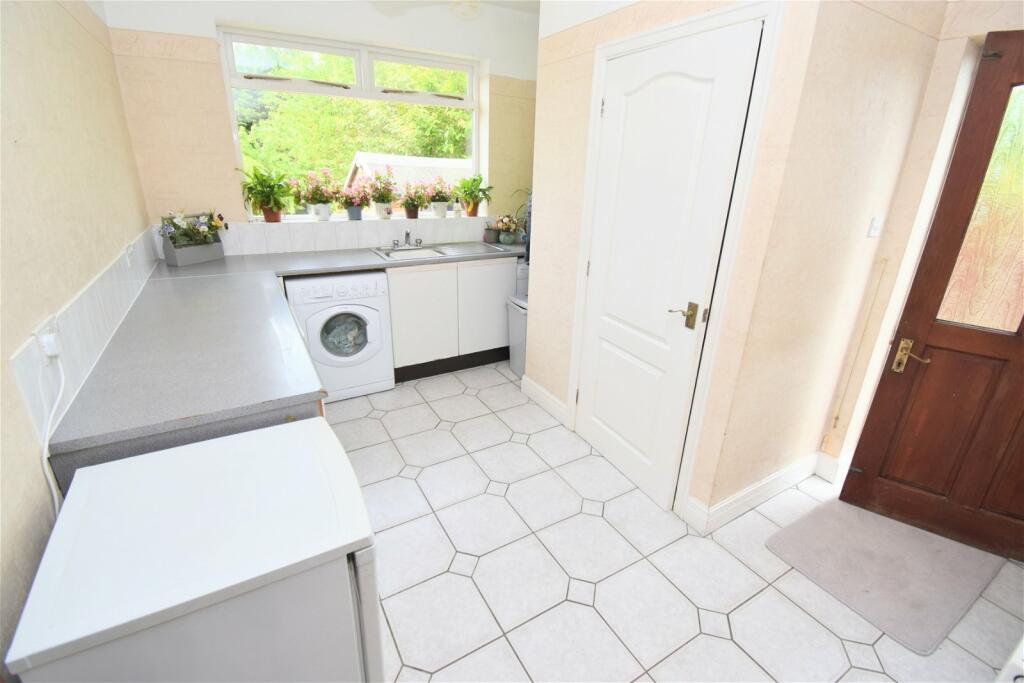 4 bedroom detached house for sale in Birchfield Road, Widnes, WA8 7TG, WA8