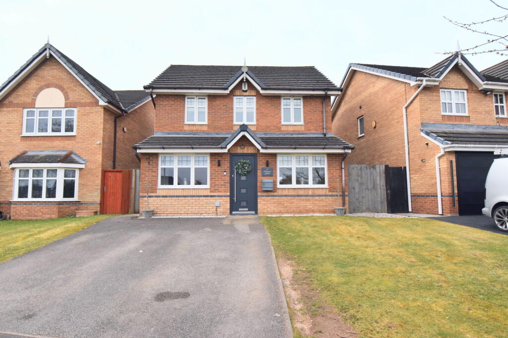 Main image of property: Islington Green, Widnes, WA8 3EG