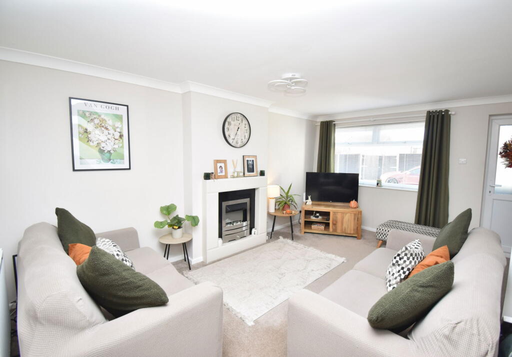 Main image of property: Radnor Drive, Widnes, WA8 7PP