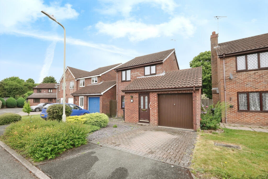 Main image of property: Barnberry Close, Ashford, TN23 5