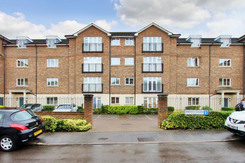 1 bedroom apartment for sale in Baker Crescent, Dartford, Kent, DA1