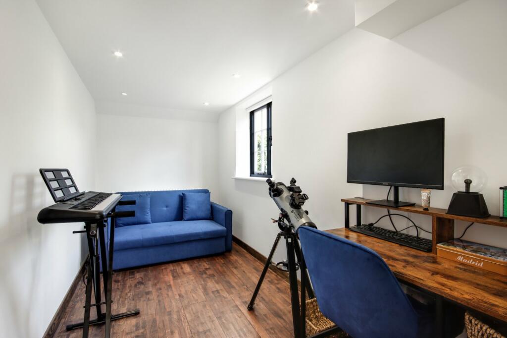 Additional property image - Sole Street, Cobham, Kent, DA12