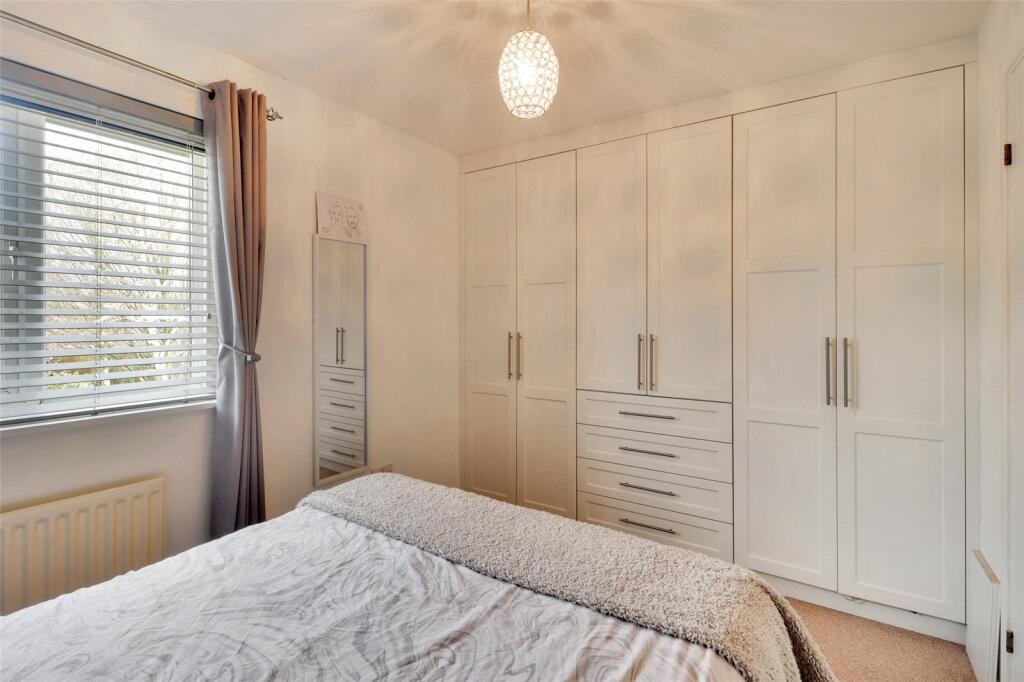 Additional property image - Louvain Road, Greenhithe, Kent, DA9