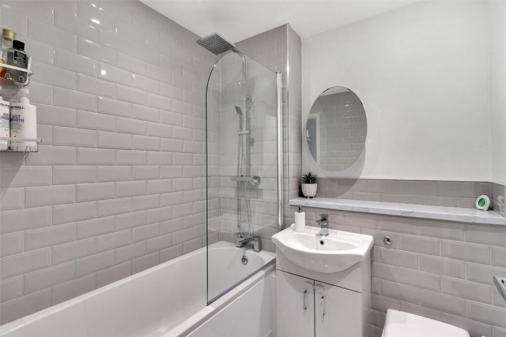 Additional property image - Louvain Road, Greenhithe, Kent, DA9