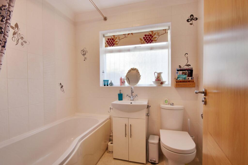 Additional property image - Silver Birch Avenue, Meopham, Gravesend, Kent, DA13