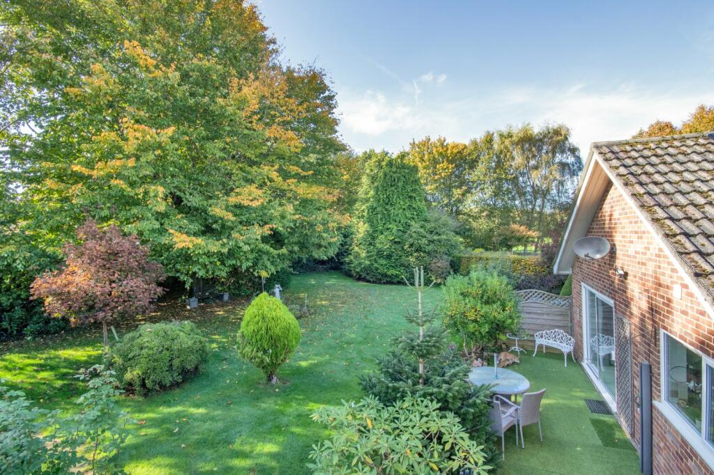Additional property image - Silver Birch Avenue, Meopham, Gravesend, Kent, DA13
