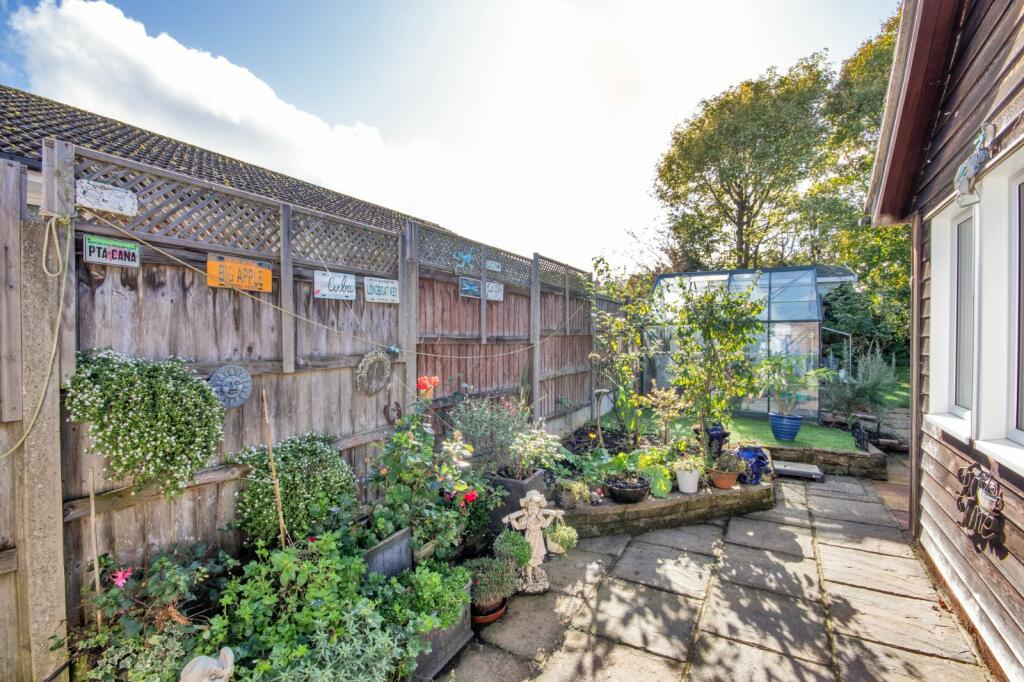 Additional property image - Silver Birch Avenue, Meopham, Gravesend, Kent, DA13