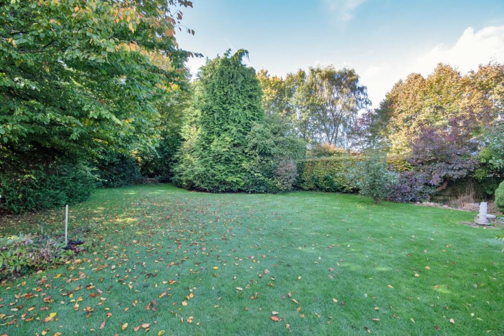 Additional property image - Silver Birch Avenue, Meopham, Gravesend, Kent, DA13