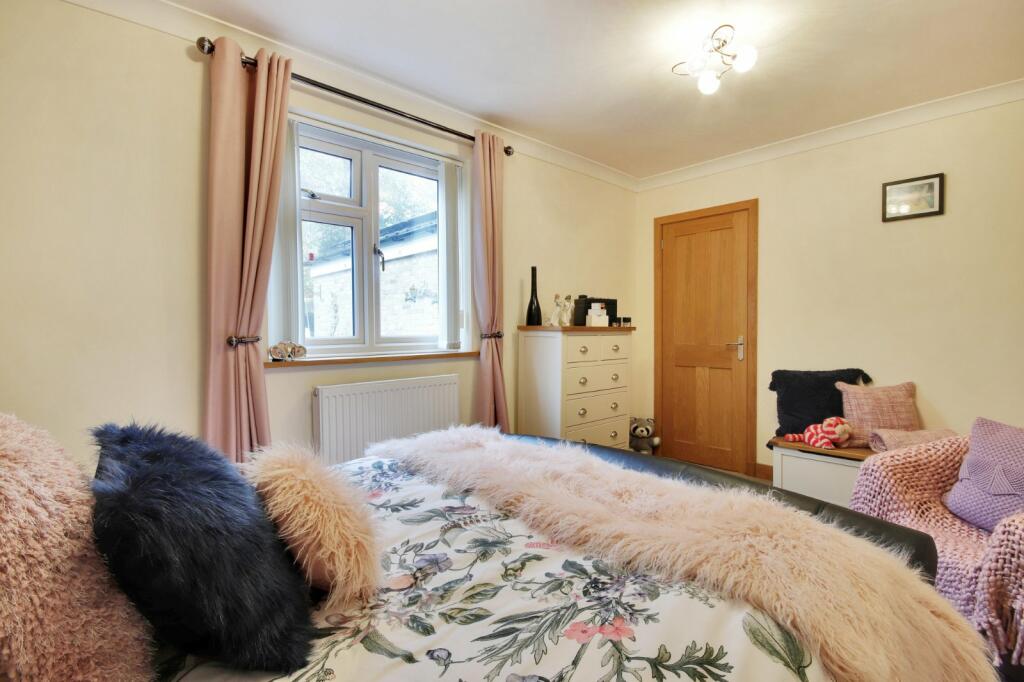 Additional property image - The Gallops, Vigo, Gravesend, Kent, DA13