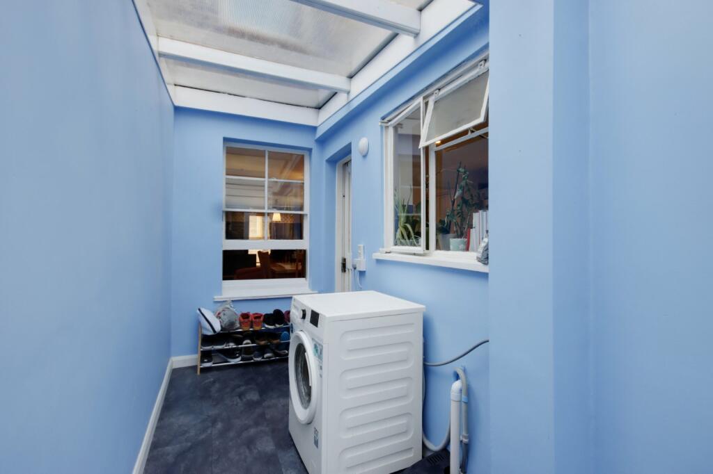 Additional property image - Mount Pleasant Road, Dartford, Kent, DA1