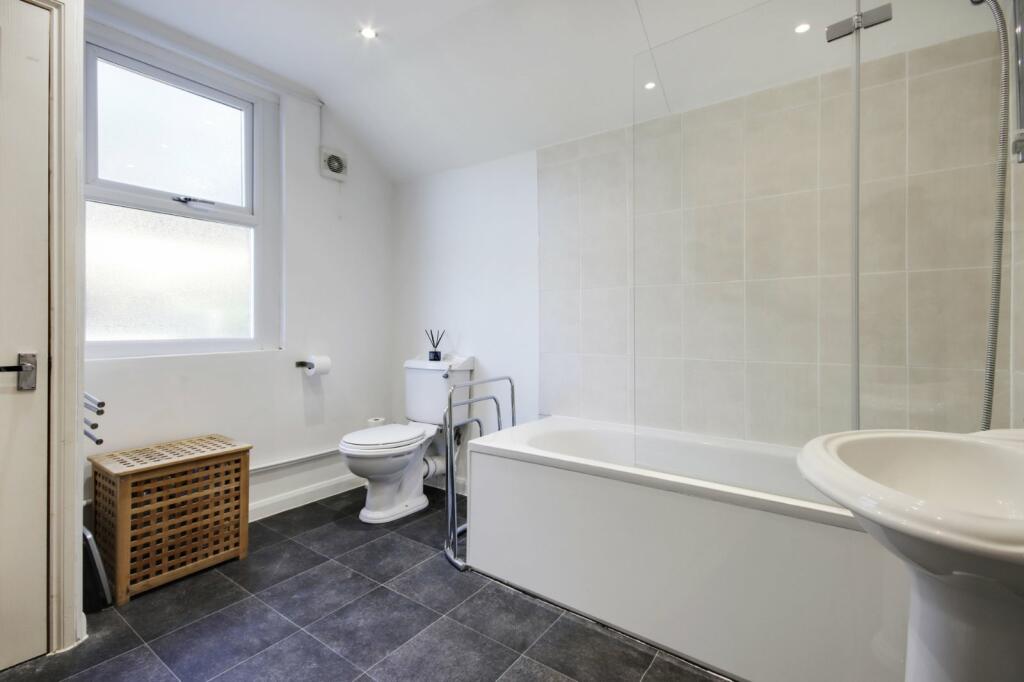 Additional property image - Mount Pleasant Road, Dartford, Kent, DA1