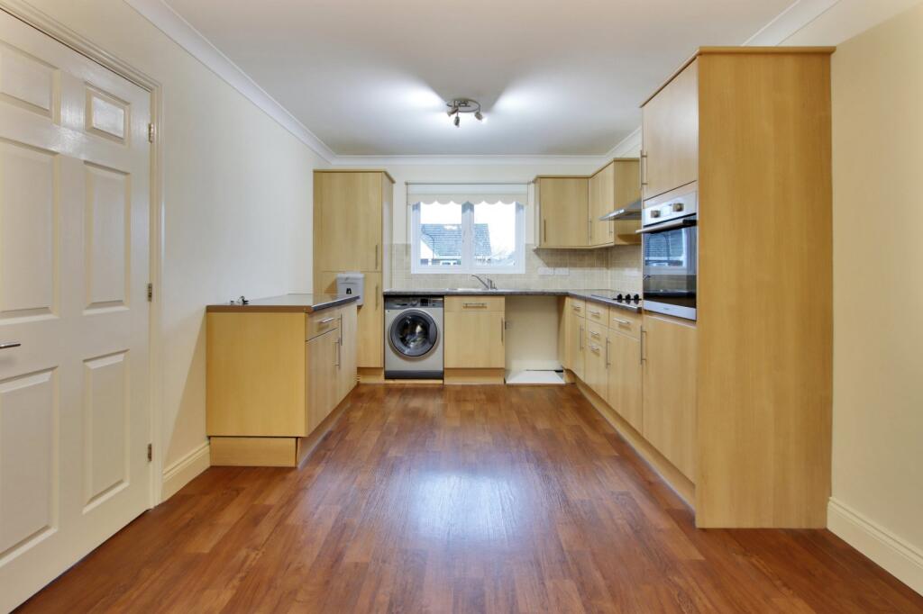 Additional property image - Brickfield Farm Close, Longfield, Kent, DA3