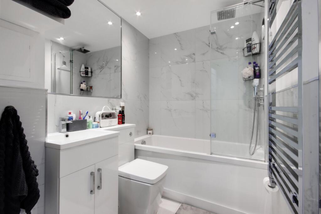 Additional property image - Esparto Way, South Darenth, Dartford, Kent, DA4